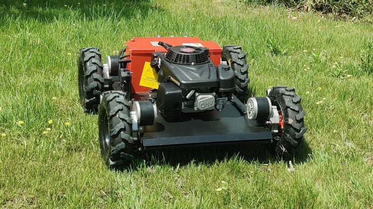 China made cordless tracked robot mower for sale, chinese best remote brush cutter