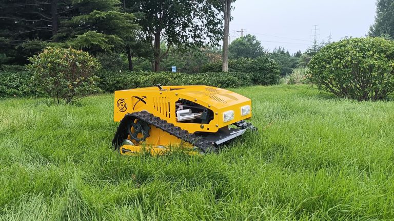 China made remote controlled lawn trimmer for sale, chinese best wireless tracked robot mower