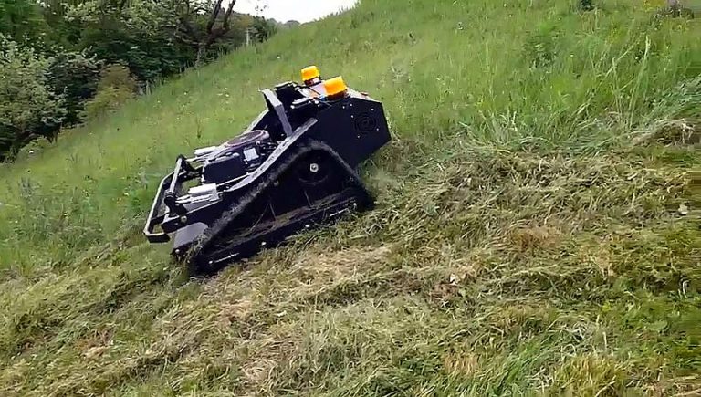 best quality remotely controlled steep slope lawn mower made in China