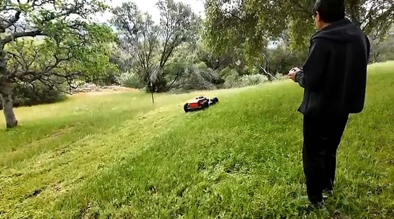remote controlled robot lawn mower for hills for sale from China manufacturer factory