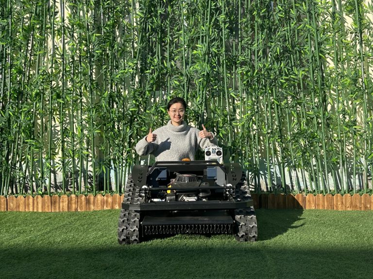 best quality cordless tracked slope mower made in China